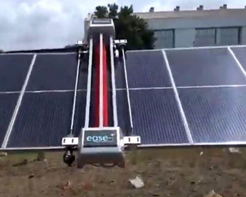 How-to-Clean-Solar-Panels-on-Roof-Automatically